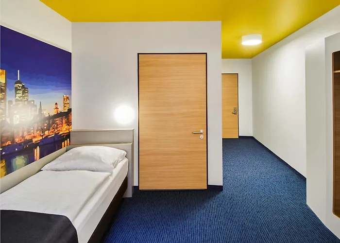 Hotel Frankfurt-hbf 3*