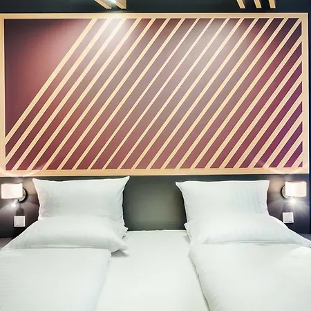 B&B Hotel Frankfurt-Hbf Hotel