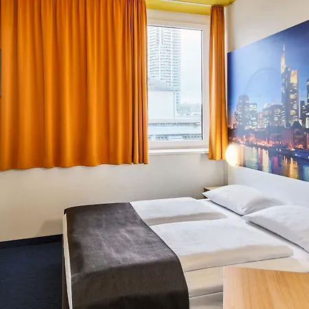 Hotel Frankfurt-hbf 3*