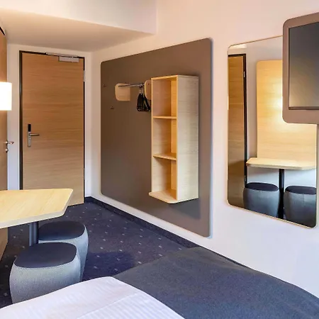 Hotel Frankfurt-hbf 3*