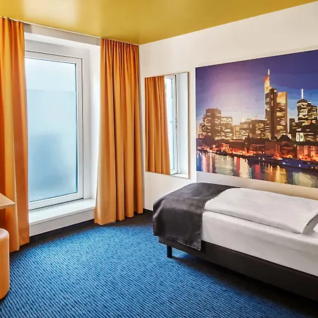 Hotel Frankfurt-hbf 3*