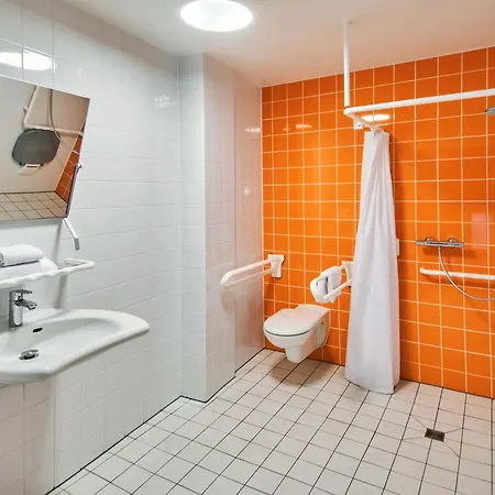 호텔 Frankfurt-hbf 3*